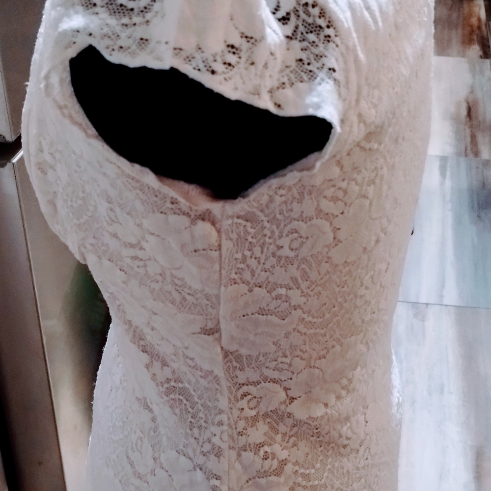 Laced Top - Picture 3 of 6